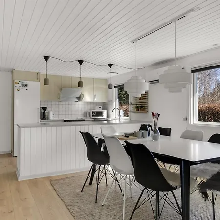 Diuri - 30km From The Sea By Interhome Nyaraló *